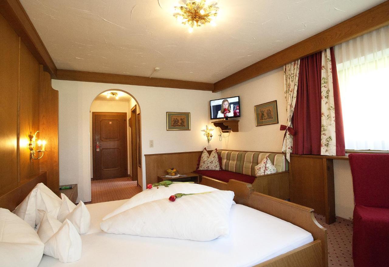 Hotel Almhof ノイシュティフト・イム・シュトゥーバイタール エクステリア 写真